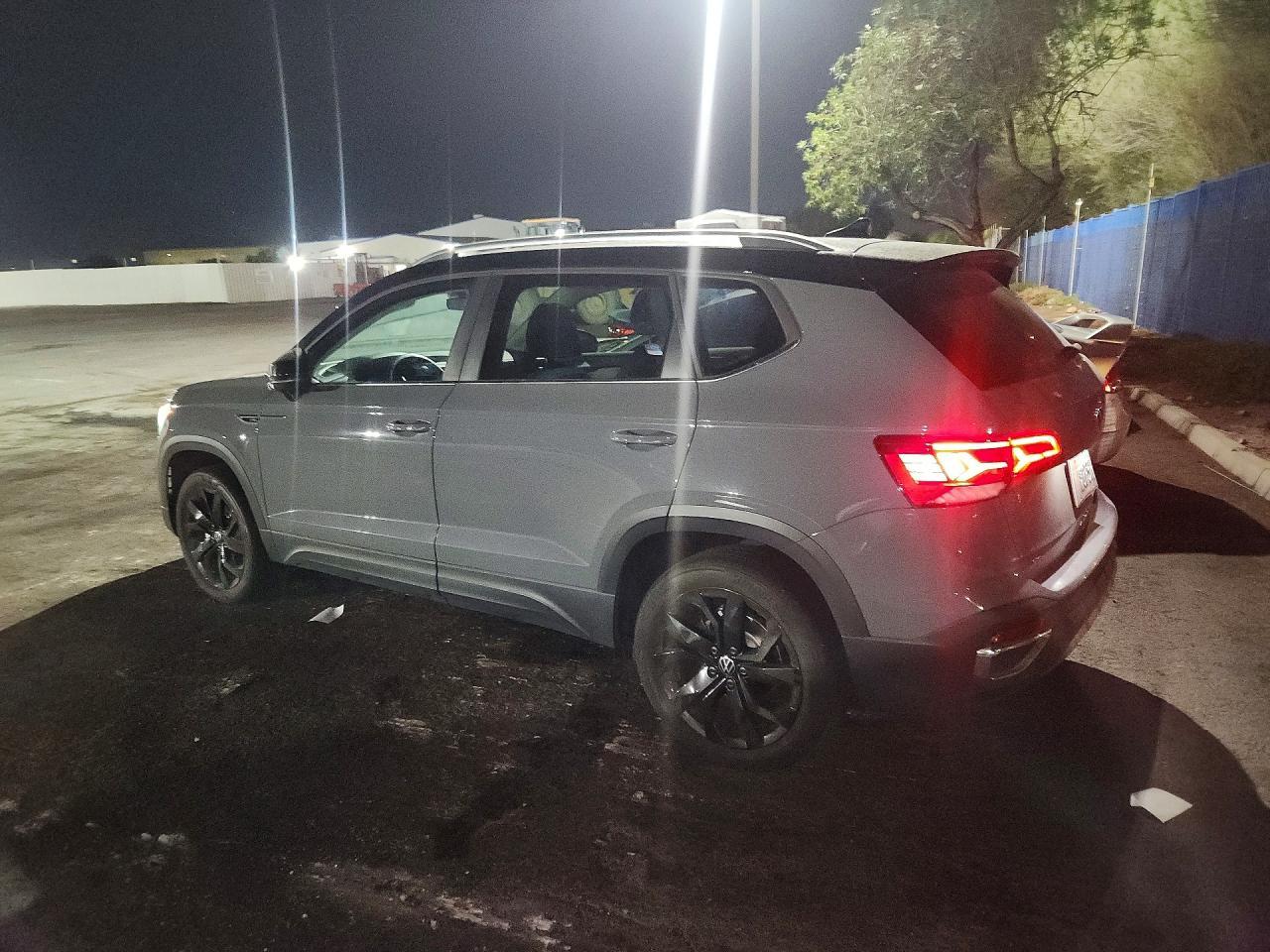 2024 Volkswagen Taos Se - zdjęcie 2