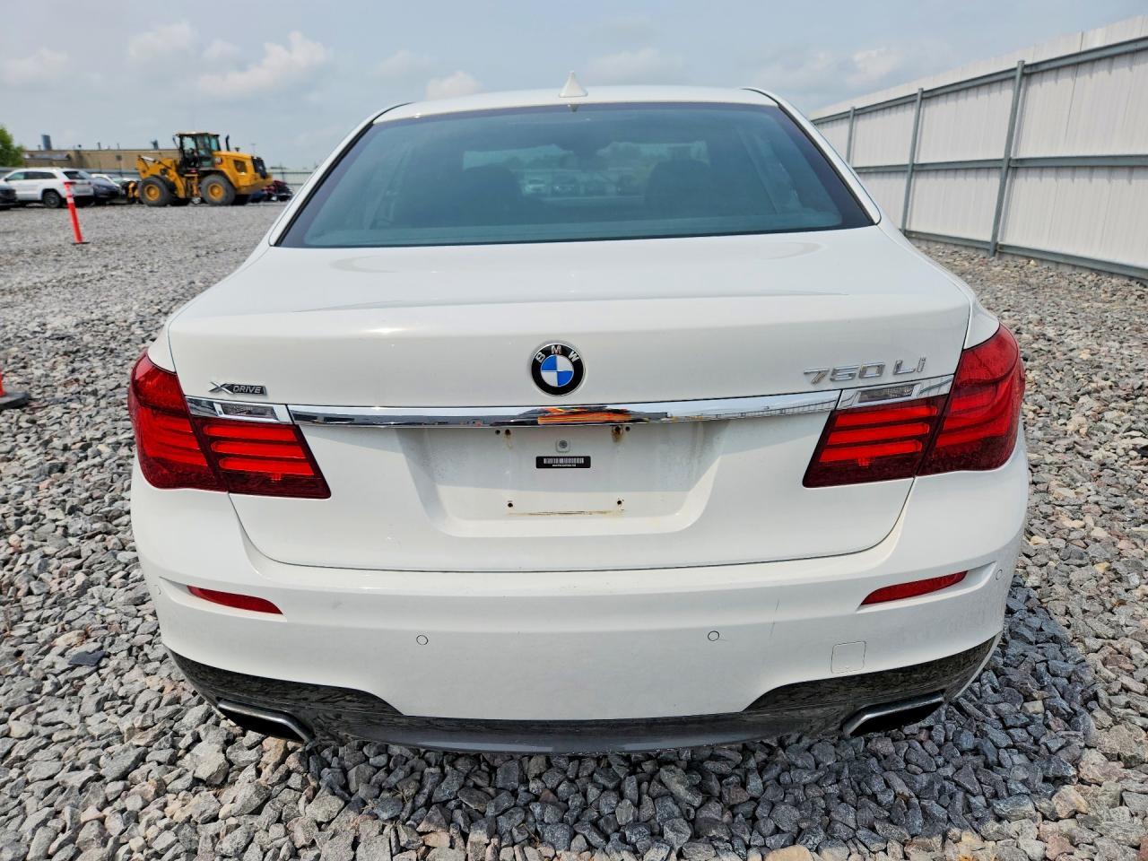 2015 BMW 750 Lxi - zdjęcie 6