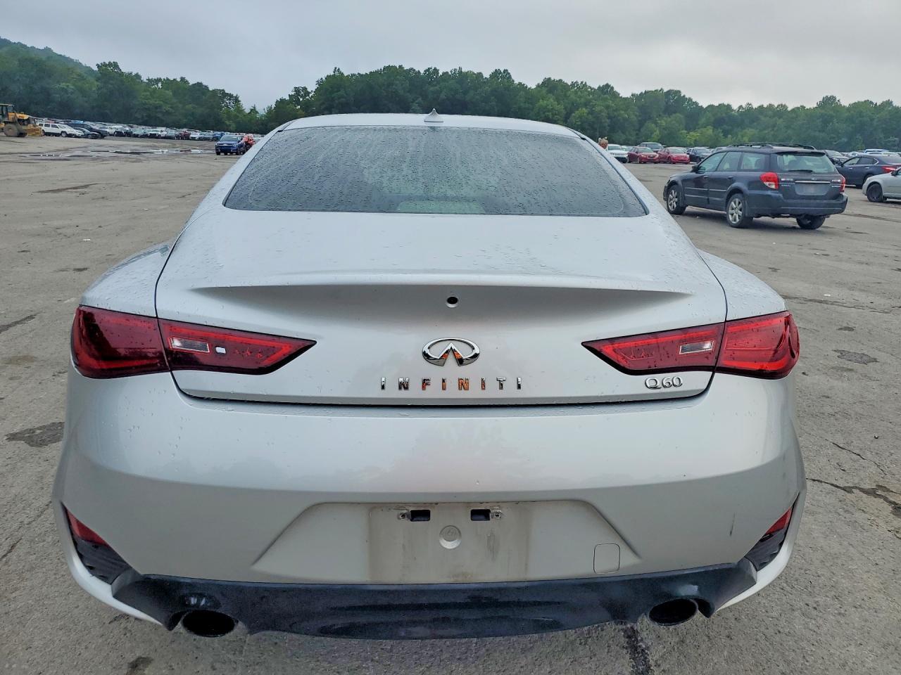 2018 Infiniti Q60 3.0T Luxe - zdjęcie 6