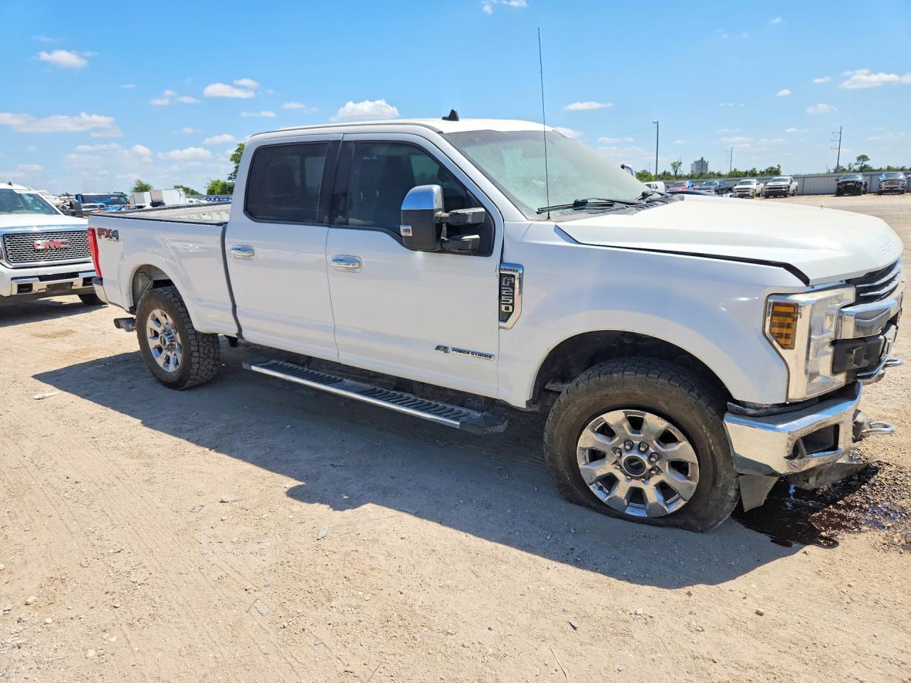 2019 Ford F250 Super Duty - zdjęcie 4