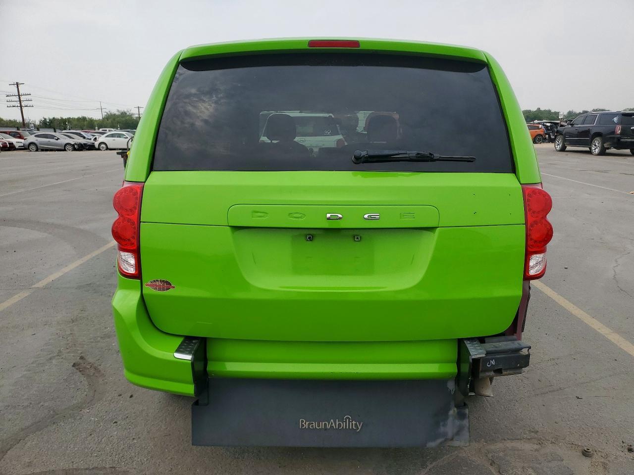 2014 Dodge Grand Caravan Sxt - zdjęcie 6