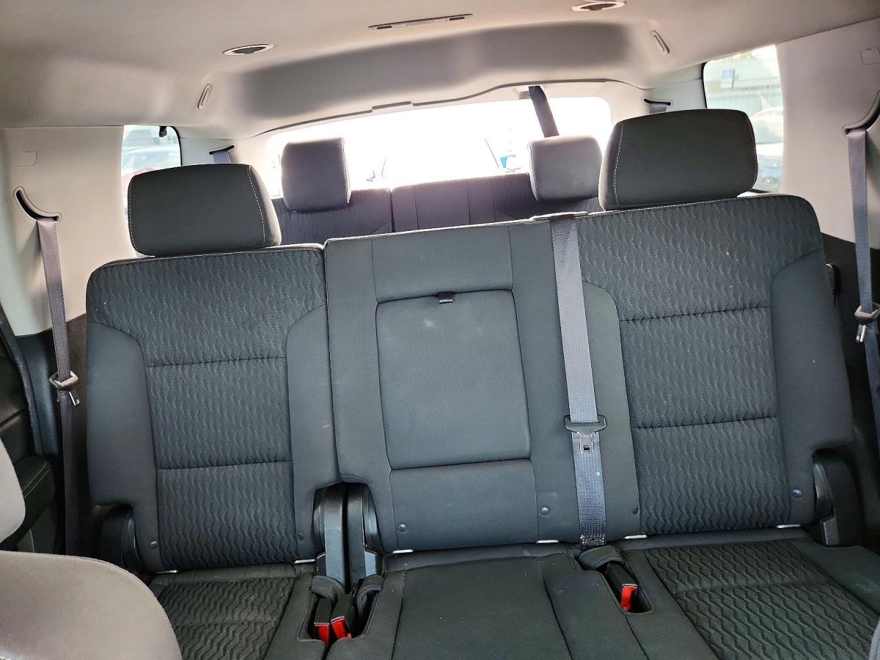 2016 Chevrolet Tahoe K1500 Ls - zdjęcie 10