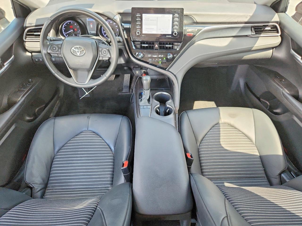 2023 Toyota Camry Se - zdjęcie 8