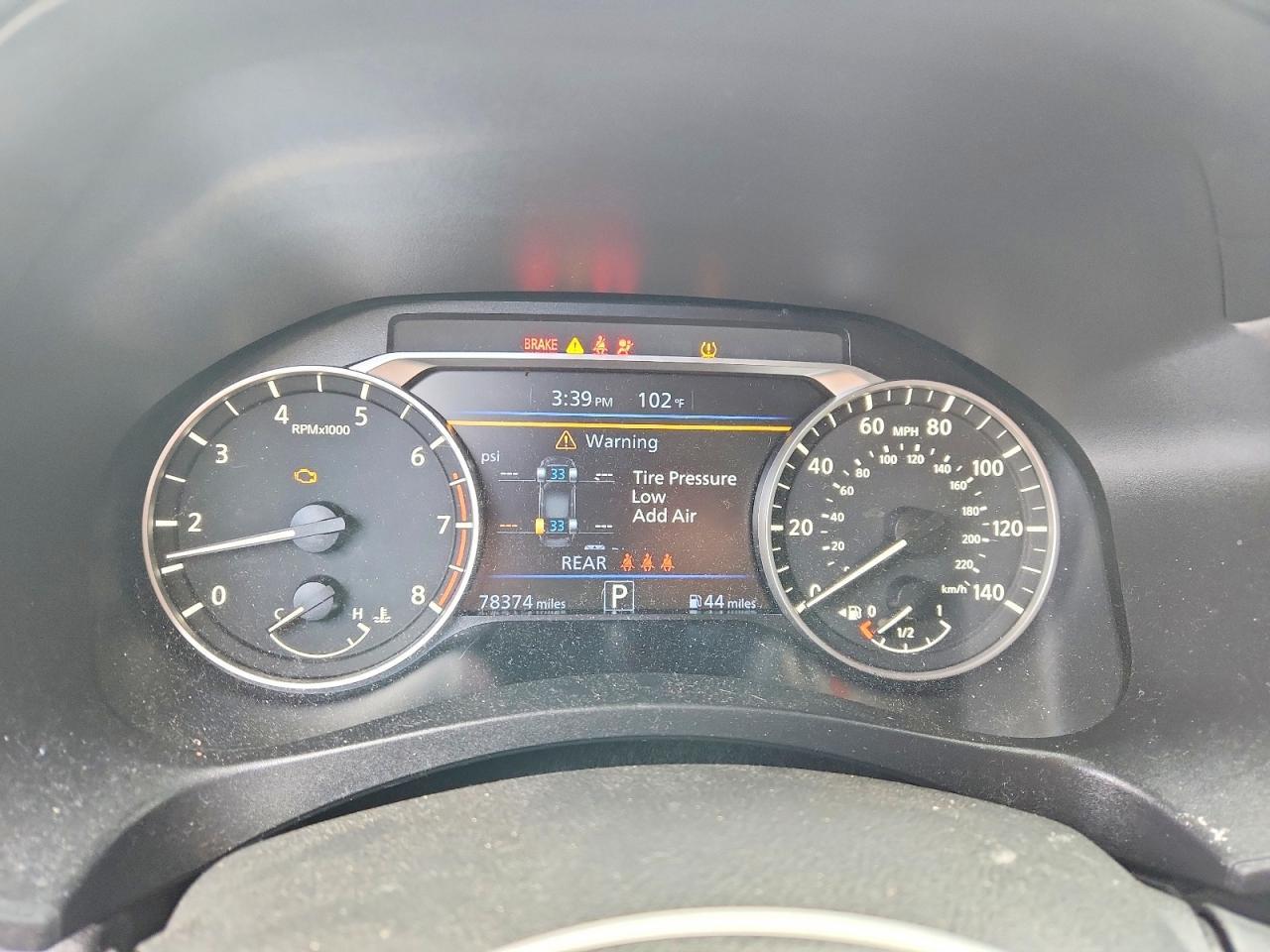 2023 Nissan Altima Sr - zdjęcie 9