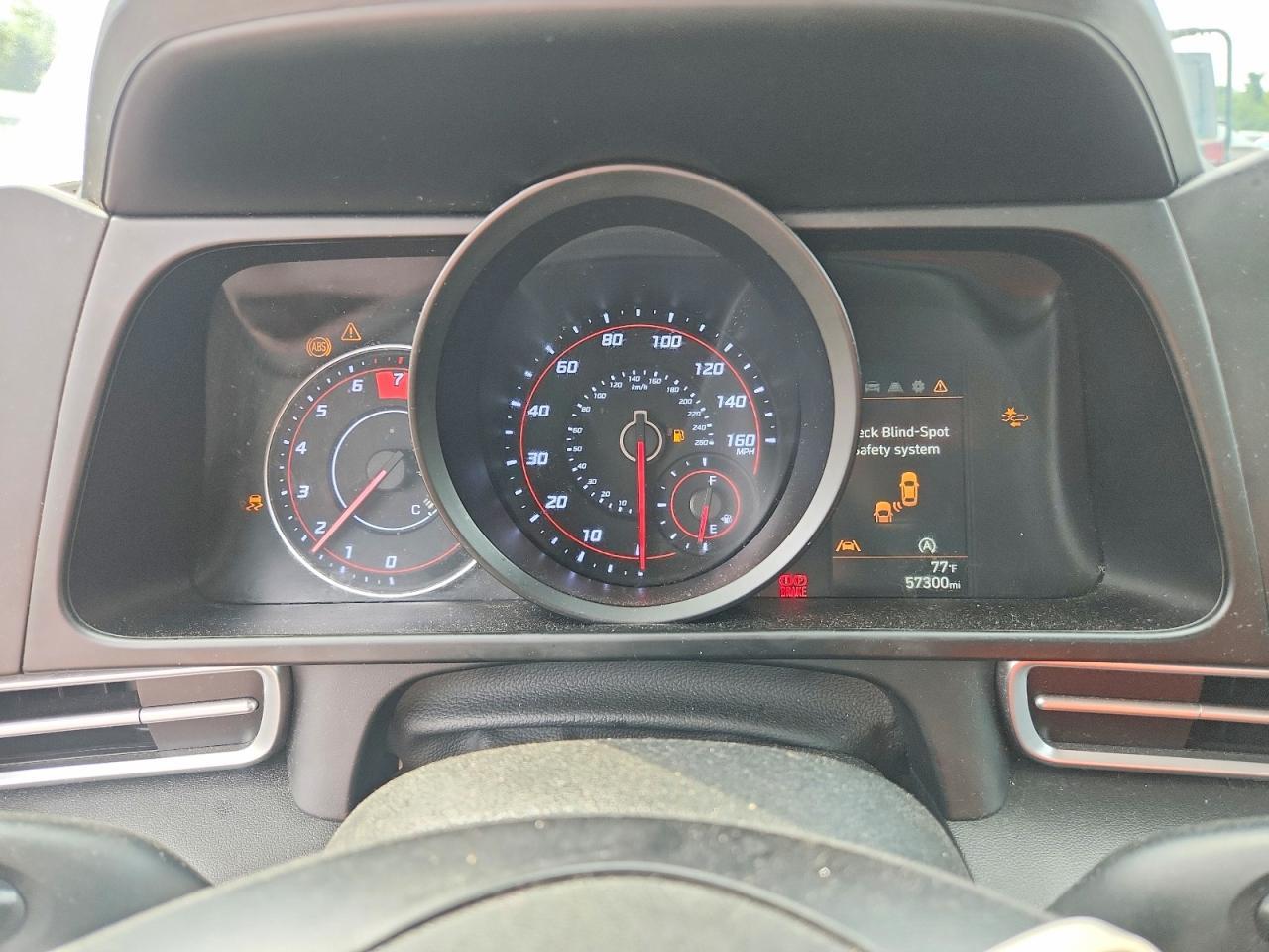 2021 Hyundai Elantra Se - zdjęcie 9