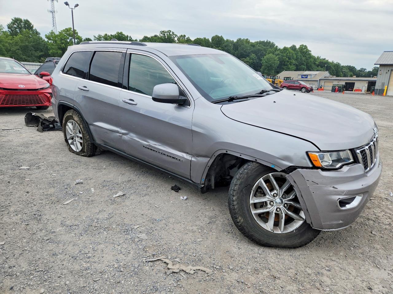 2017 Jeep Grand Cherokee Laredo - zdjęcie 4