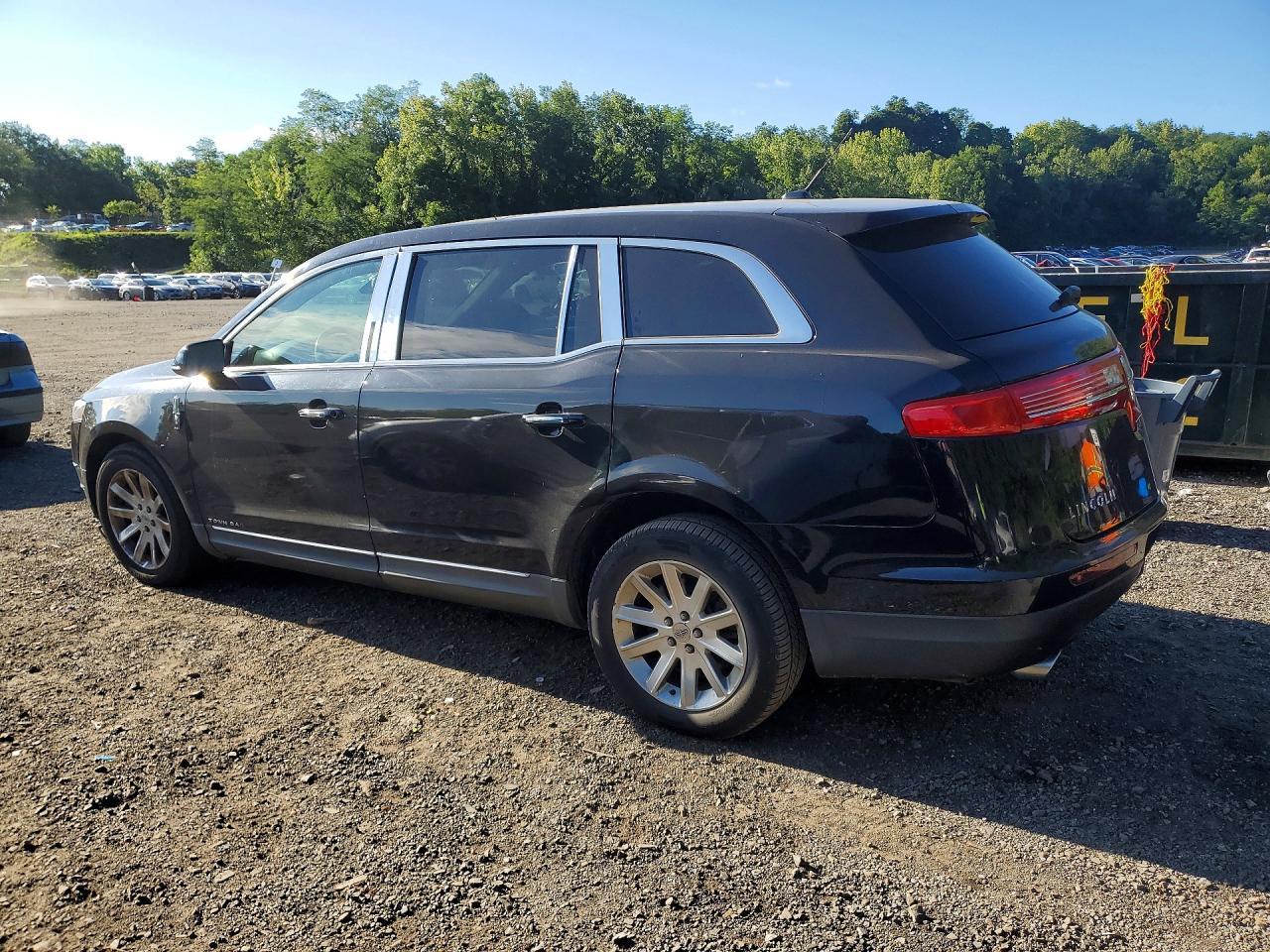 2016 Lincoln Mkt - zdjęcie 2