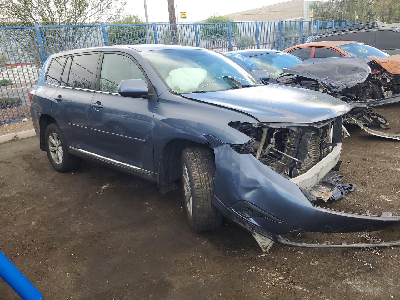 2013 Toyota Highlander Base - zdjęcie 4