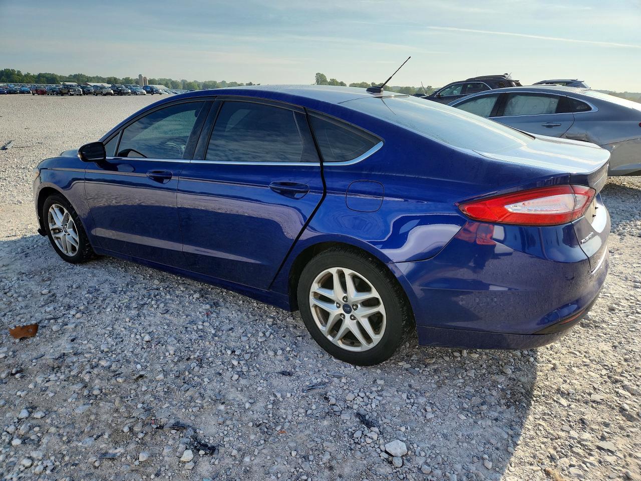 2015 Ford Fusion Se - zdjęcie 2