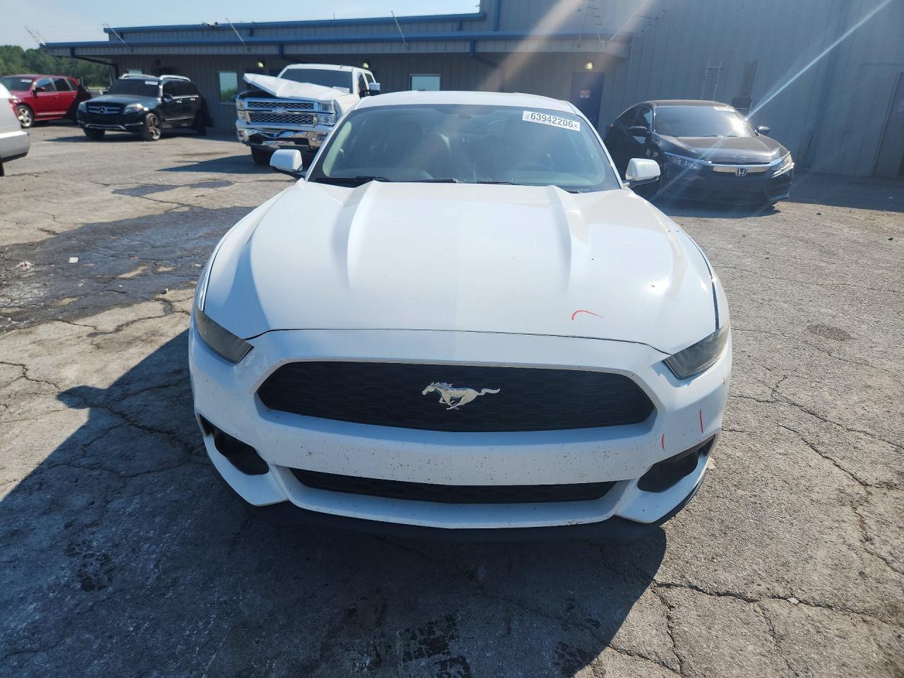2015 Ford Mustang - zdjęcie 5