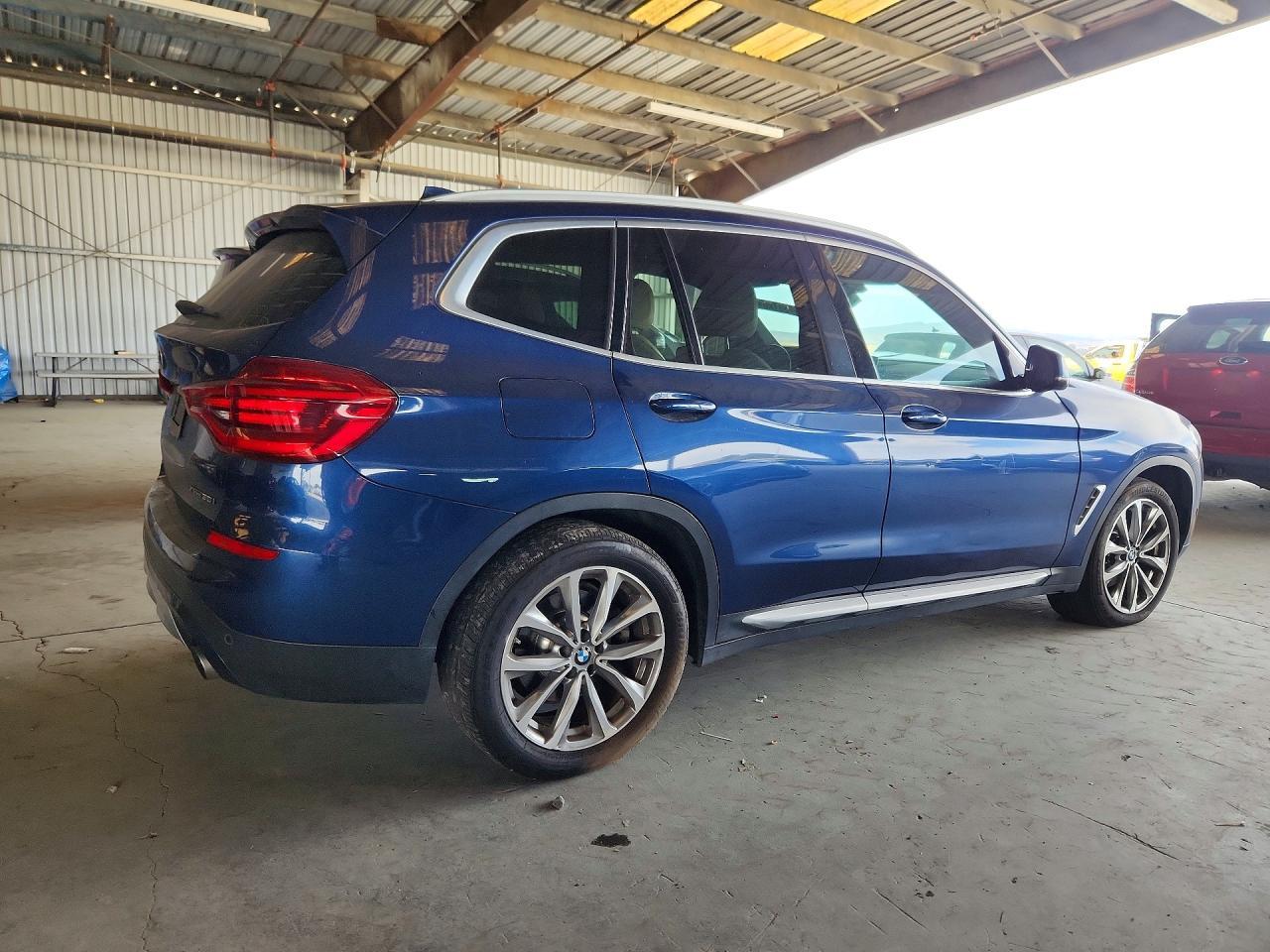 2018 BMW X3 xDrive30I - zdjęcie 3