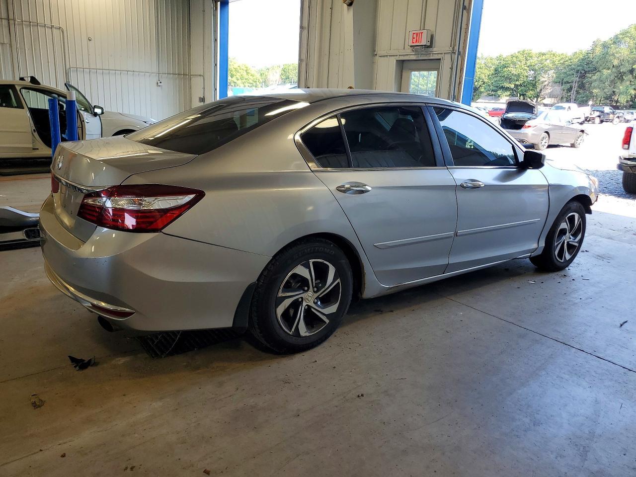 2017 Honda Accord Lx - zdjęcie 3