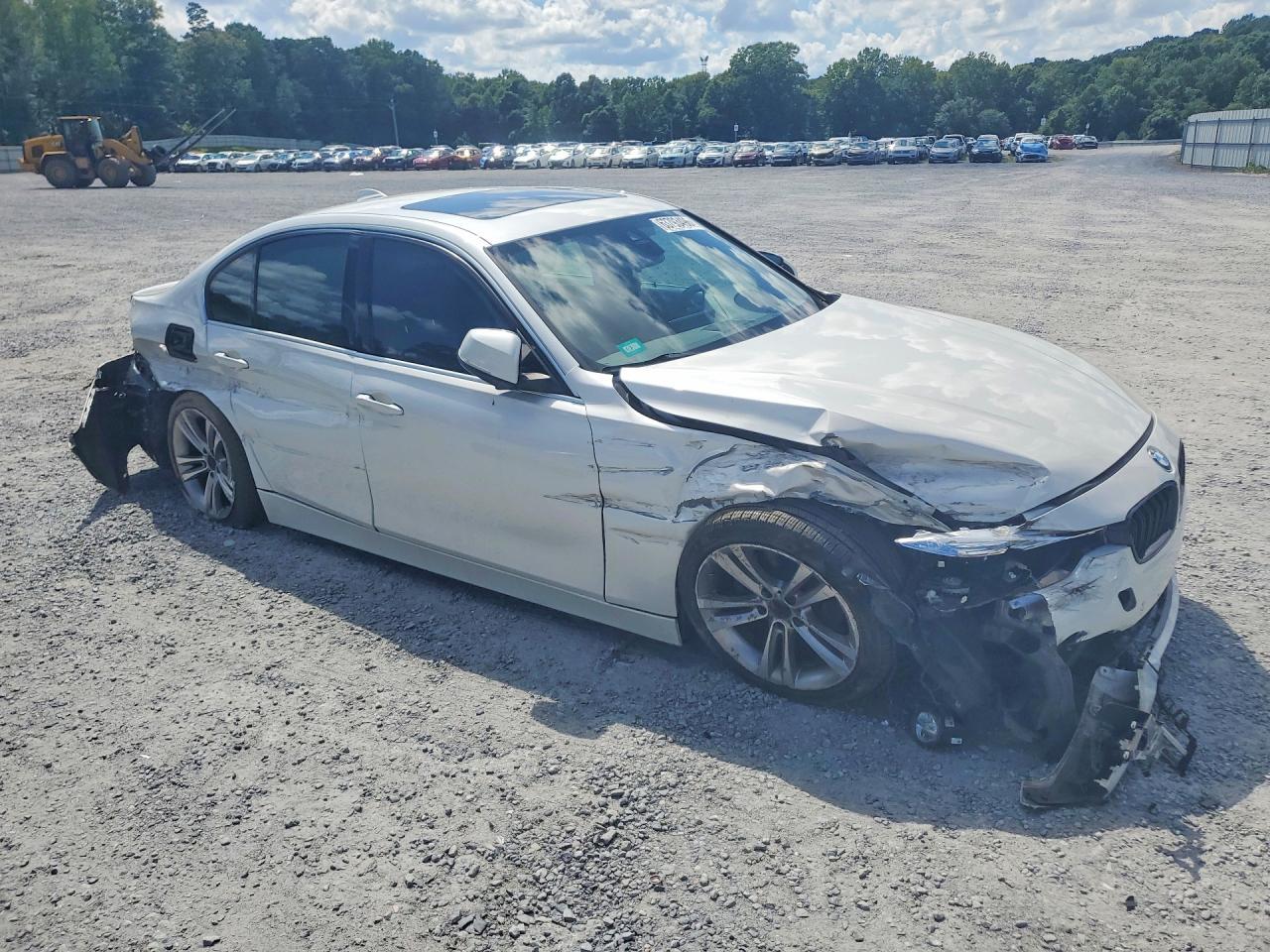 2018 BMW 330 I - zdjęcie 4