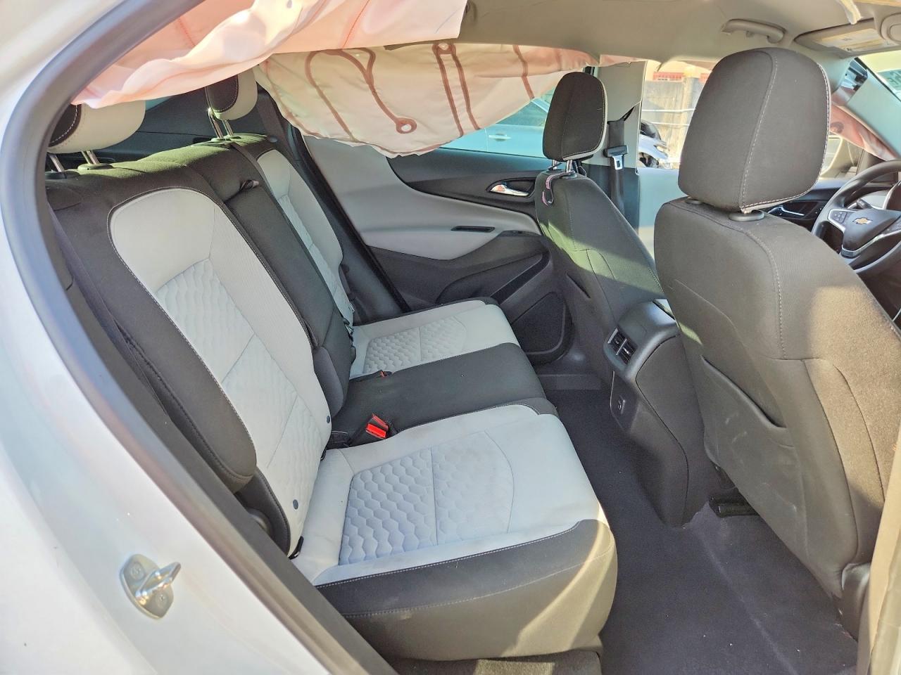 2020 Chevrolet Equinox Ls - zdjęcie 10