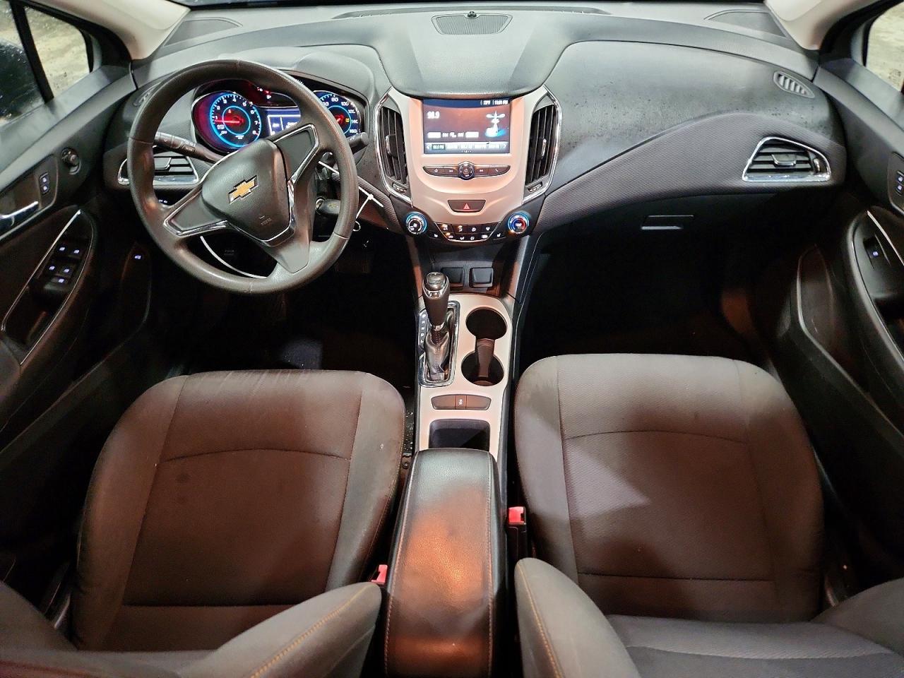 2018 Chevrolet Cruze Ls - zdjęcie 8