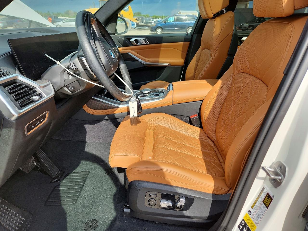 2024 BMW X7 xDrive40I - zdjęcie 7