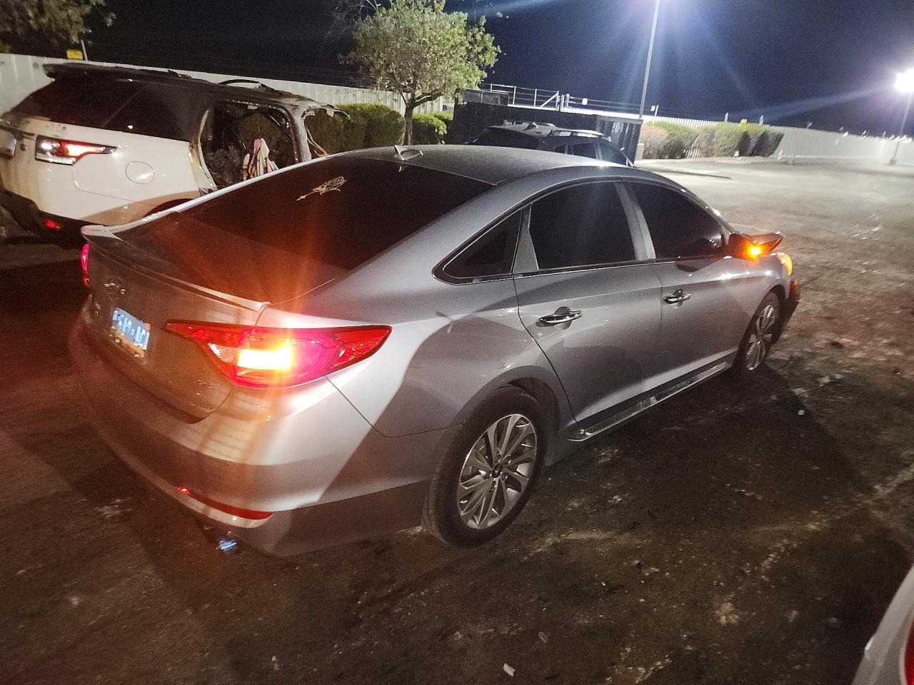 2015 Hyundai Sonata Sport - zdjęcie 3