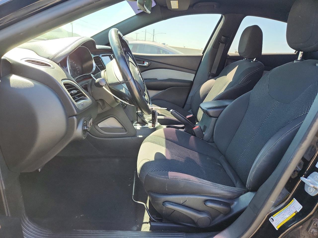 2015 Dodge Dart Sxt - zdjęcie 7