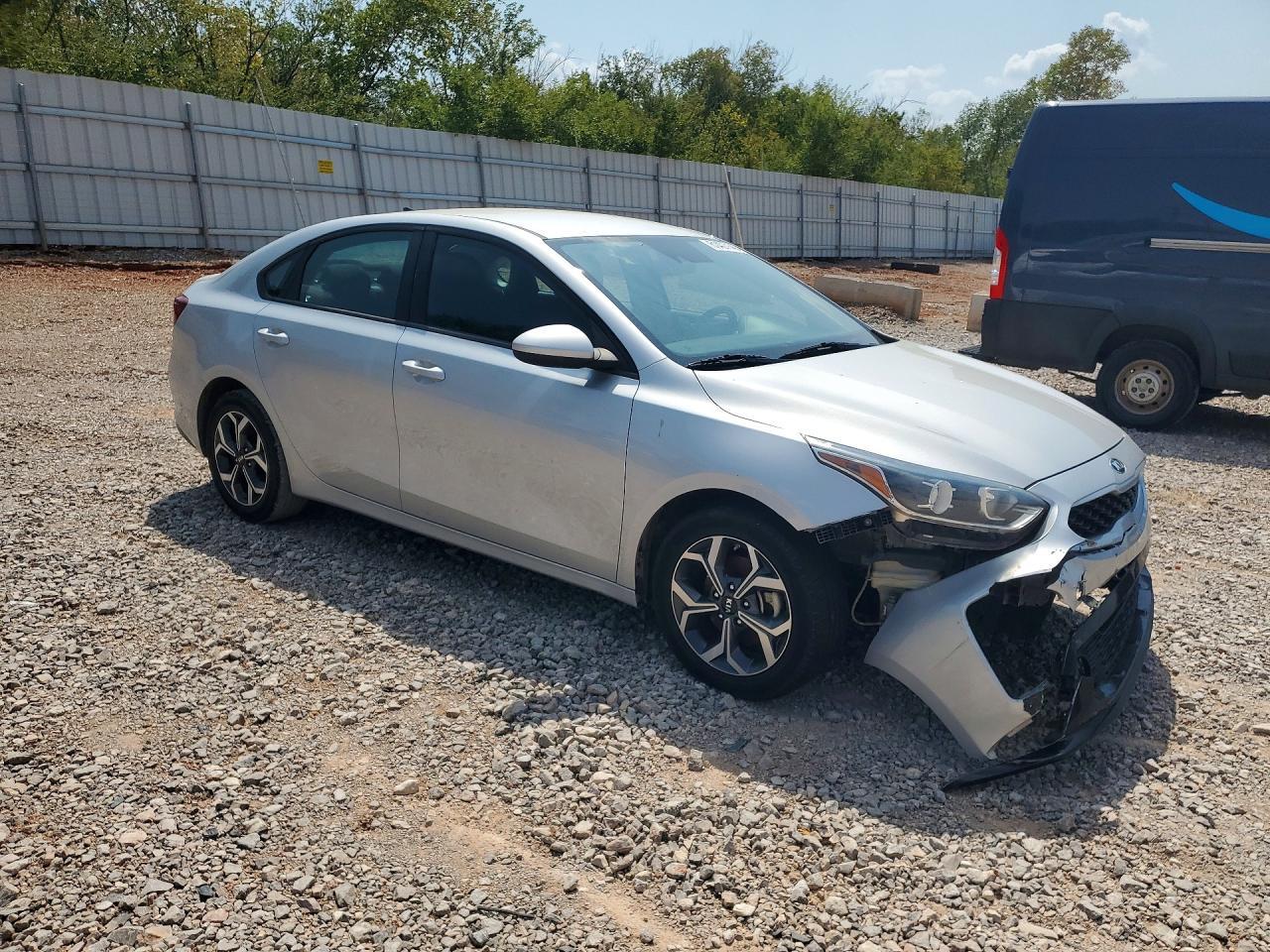 2020 Kia Forte Lxs - zdjęcie 4