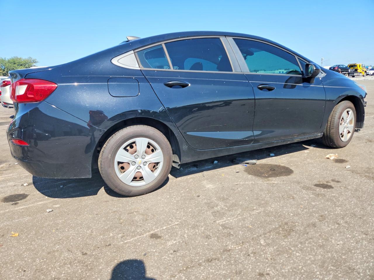 2018 Chevrolet Cruze Ls - zdjęcie 3