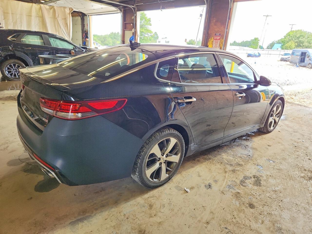 2017 Kia Optima Sx - zdjęcie 3