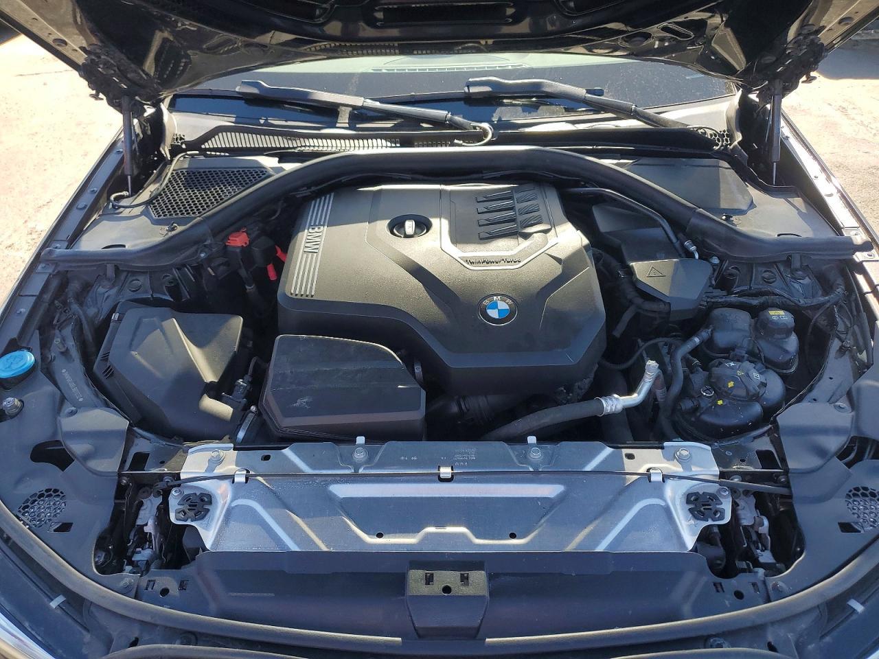 2020 BMW 330I - zdjęcie 11