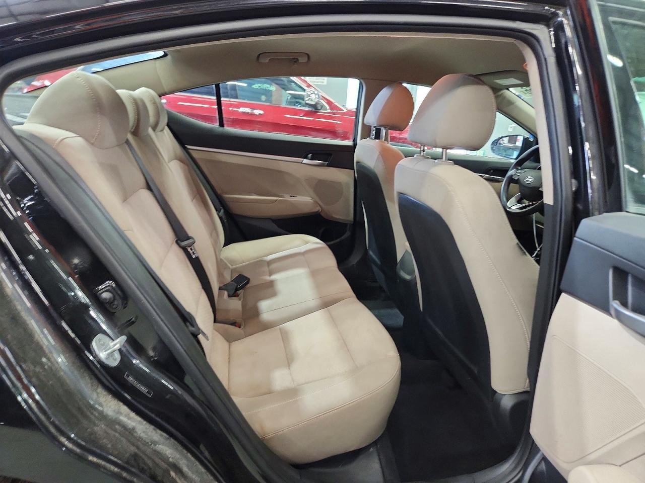 2019 Hyundai Elantra Se - zdjęcie 10