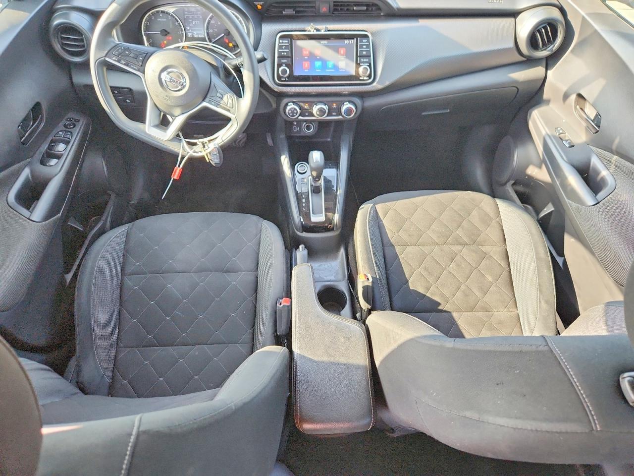 2020 Nissan Kicks S - zdjęcie 8