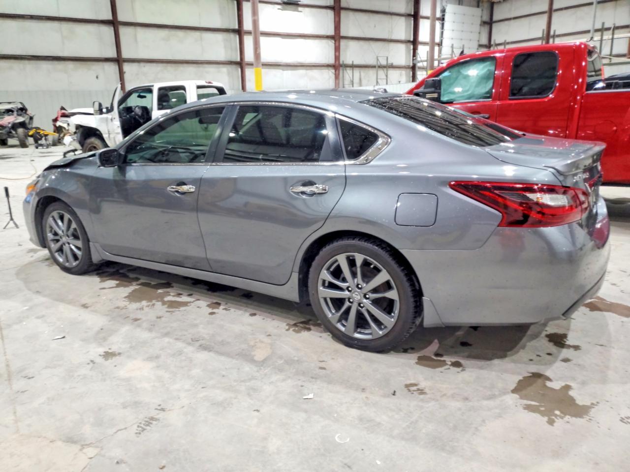 2018 Nissan Altima 2.5 Sr - zdjęcie 2