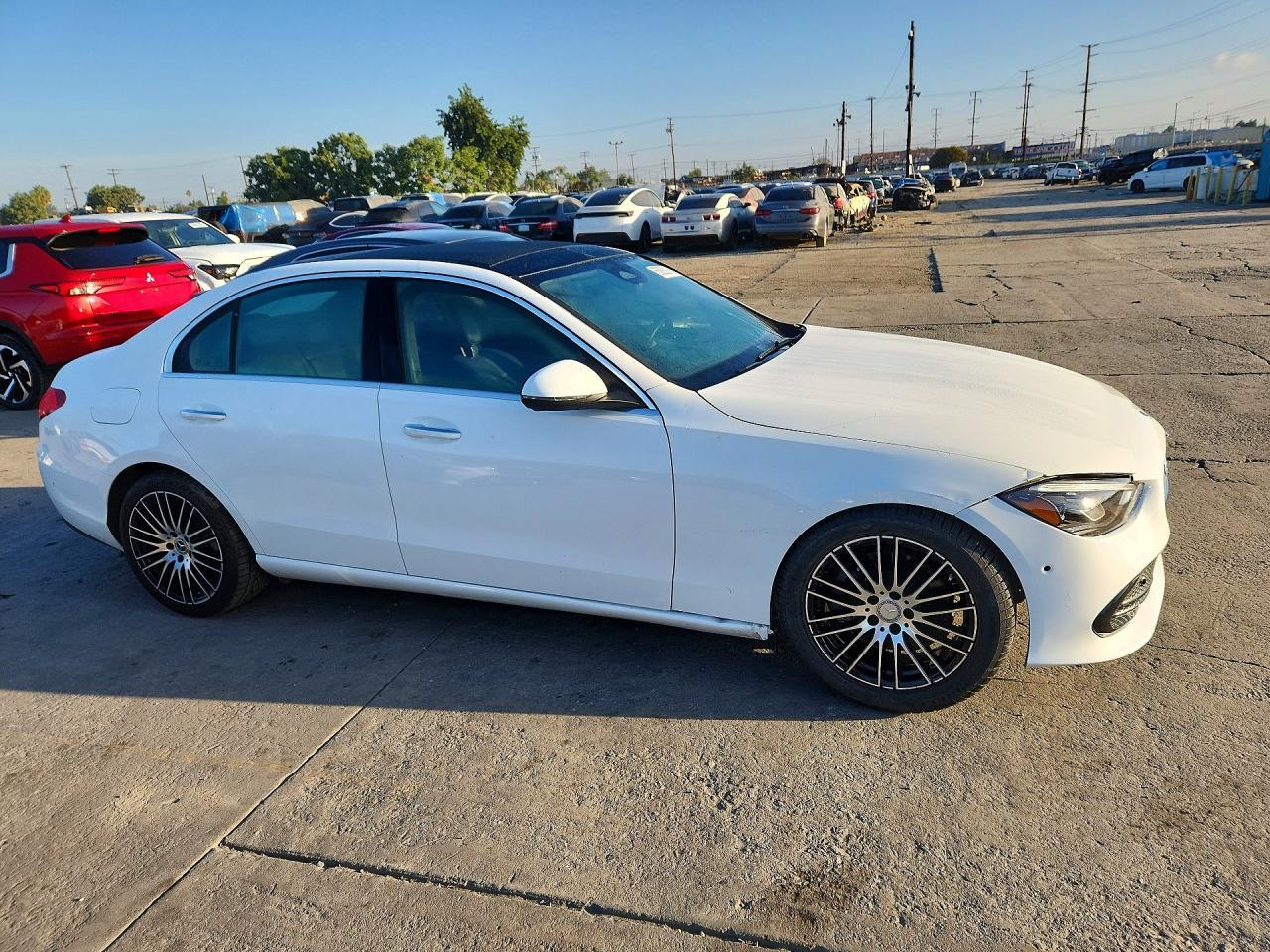 2024 Mercedes-Benz C 300 4Matic - zdjęcie 4