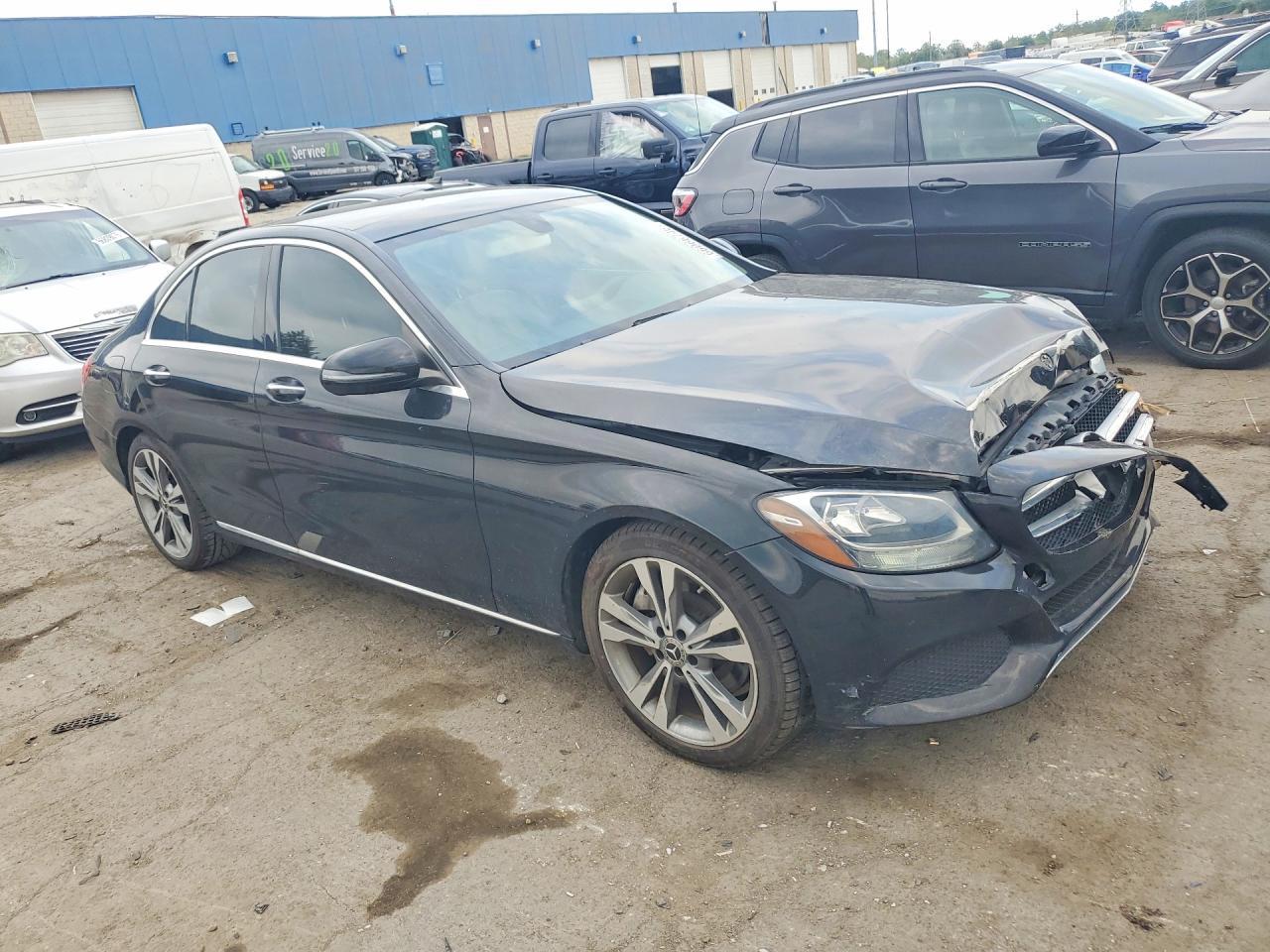 2018 Mercedes-Benz C 300 - zdjęcie 4