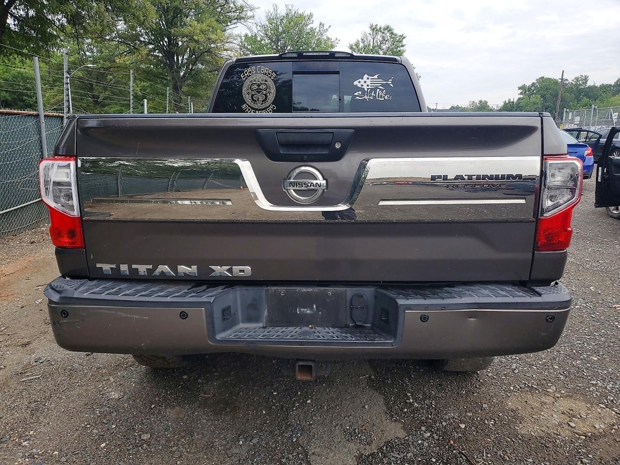 2016 Nissan Titan Xd Platinum Reserve - zdjęcie 6