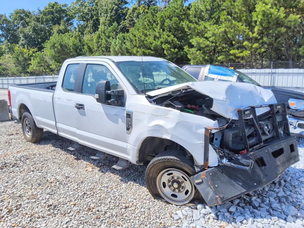2022 Ford F250 Super Duty - zdjęcie 4