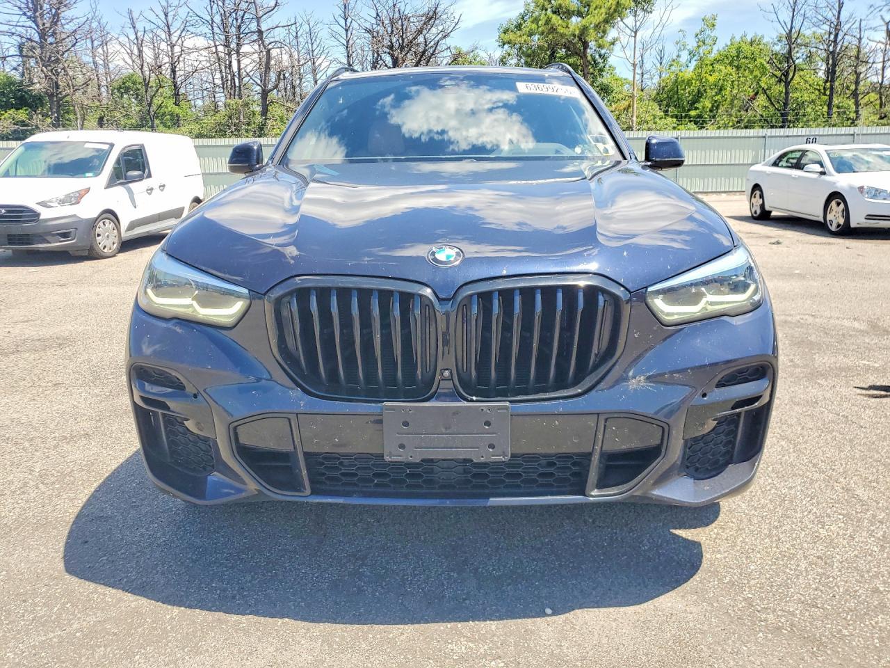 2023 BMW X5 xDrive40I - zdjęcie 5