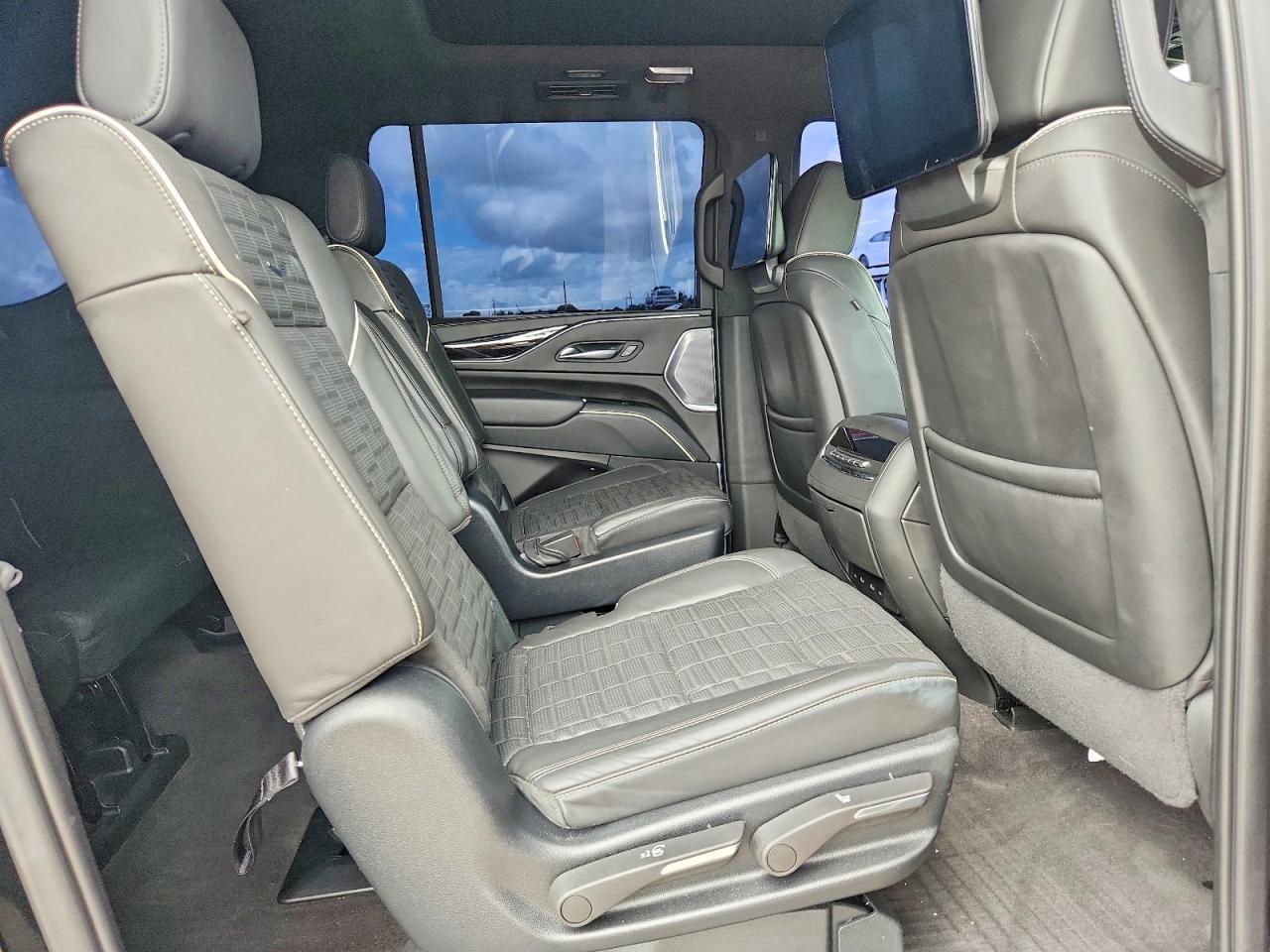 2023 Cadillac Escalade V Esv Sport - zdjęcie 11