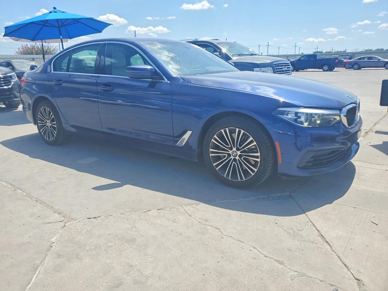 2020 BMW 530 I - zdjęcie 4
