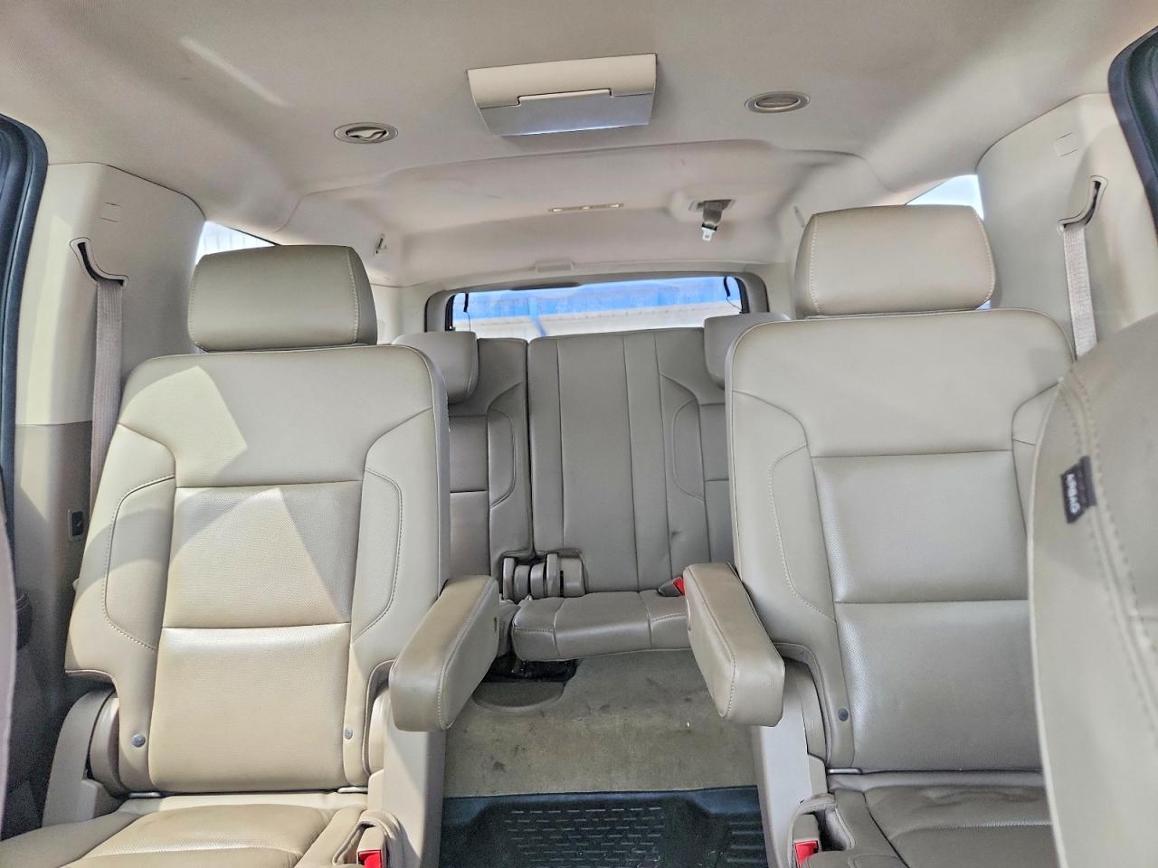 2016 Chevrolet Suburban K1500 Ltz - zdjęcie 10