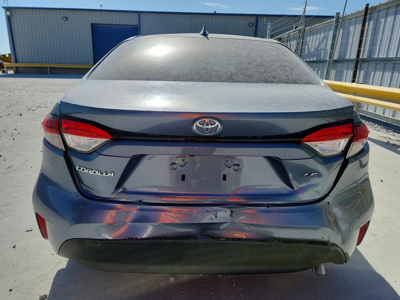 2025 Toyota Corolla Le - zdjęcie 6