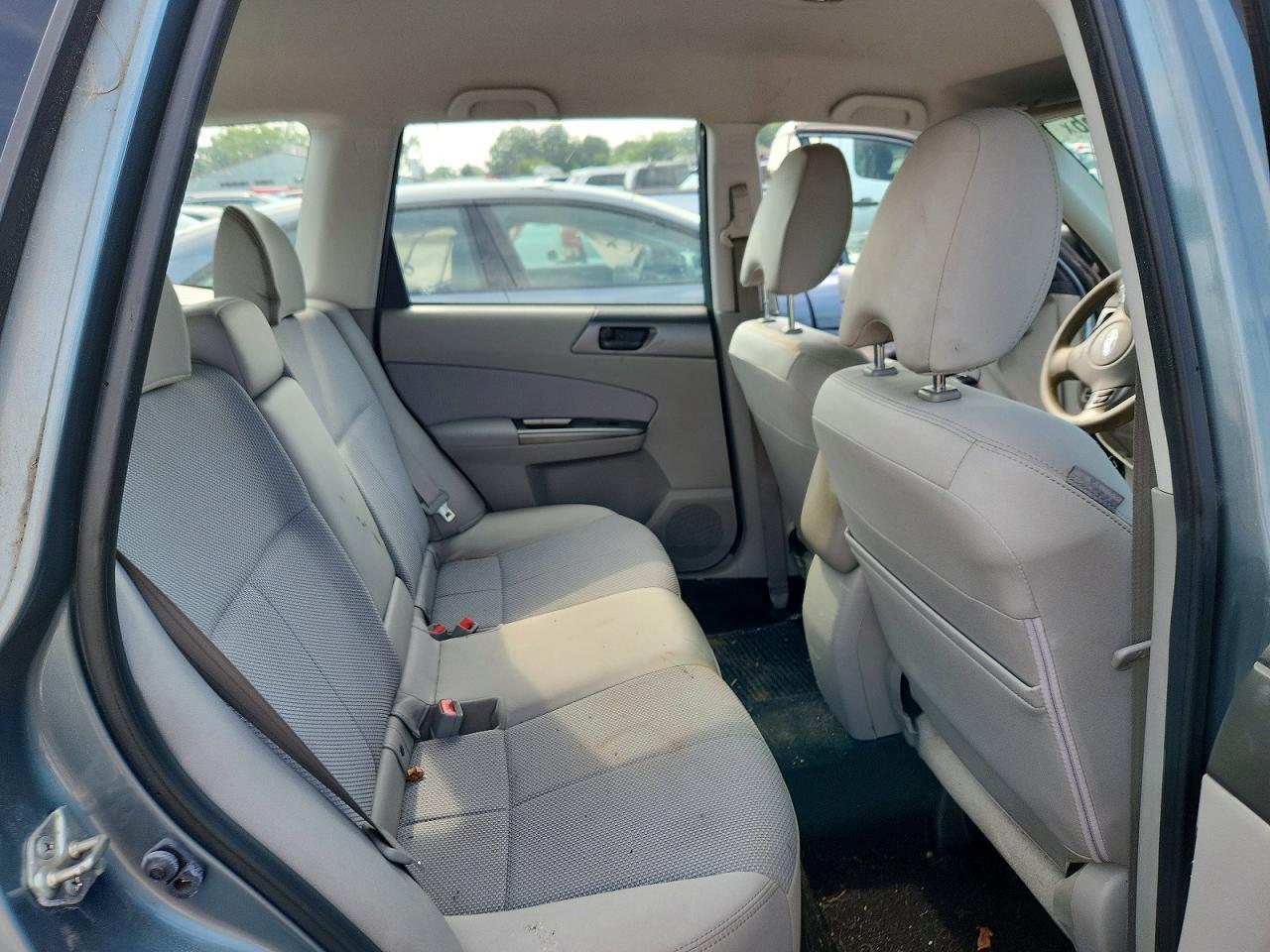 2013 Subaru Forester 2.5X - zdjęcie 10