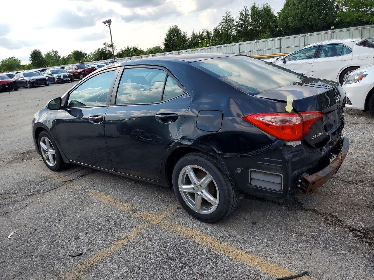 2017 Toyota Corolla Le - zdjęcie 2