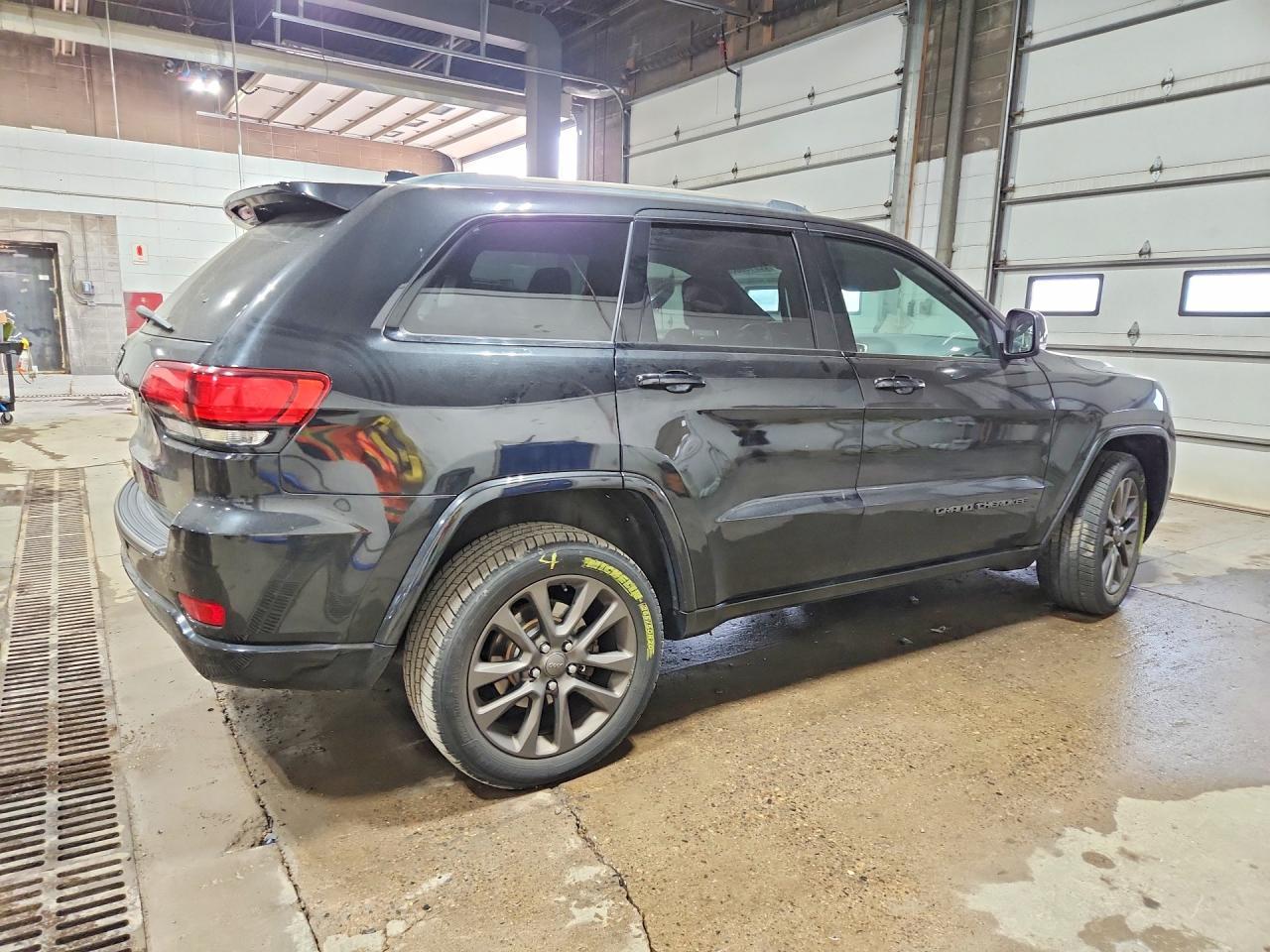 2016 Jeep Grand Cherokee Limited - zdjęcie 3