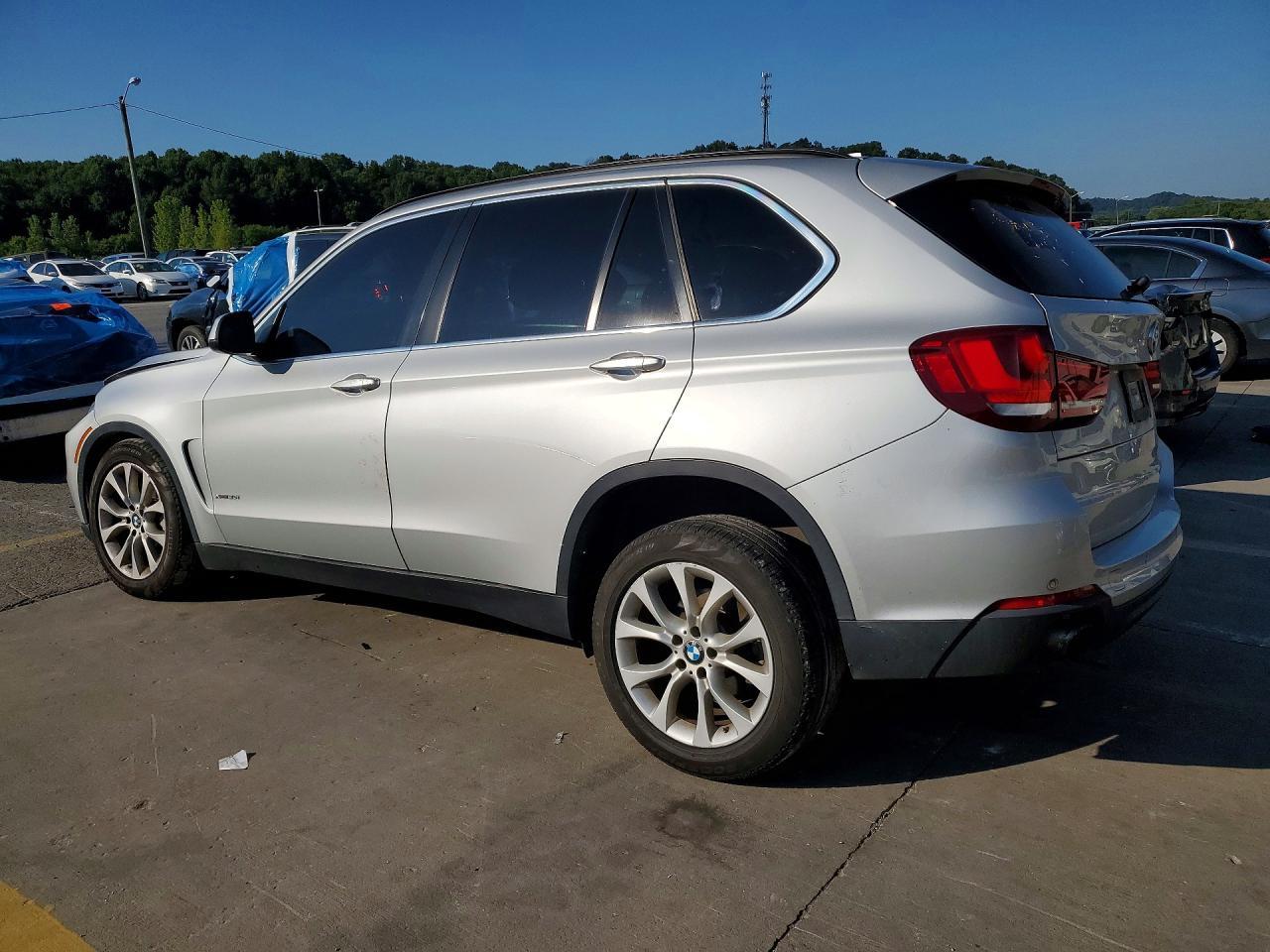 2016 BMW X5 xDrive35I - zdjęcie 2