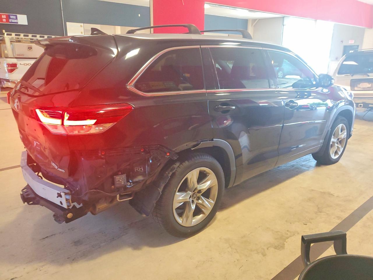 2018 Toyota Highlander Limited - zdjęcie 3