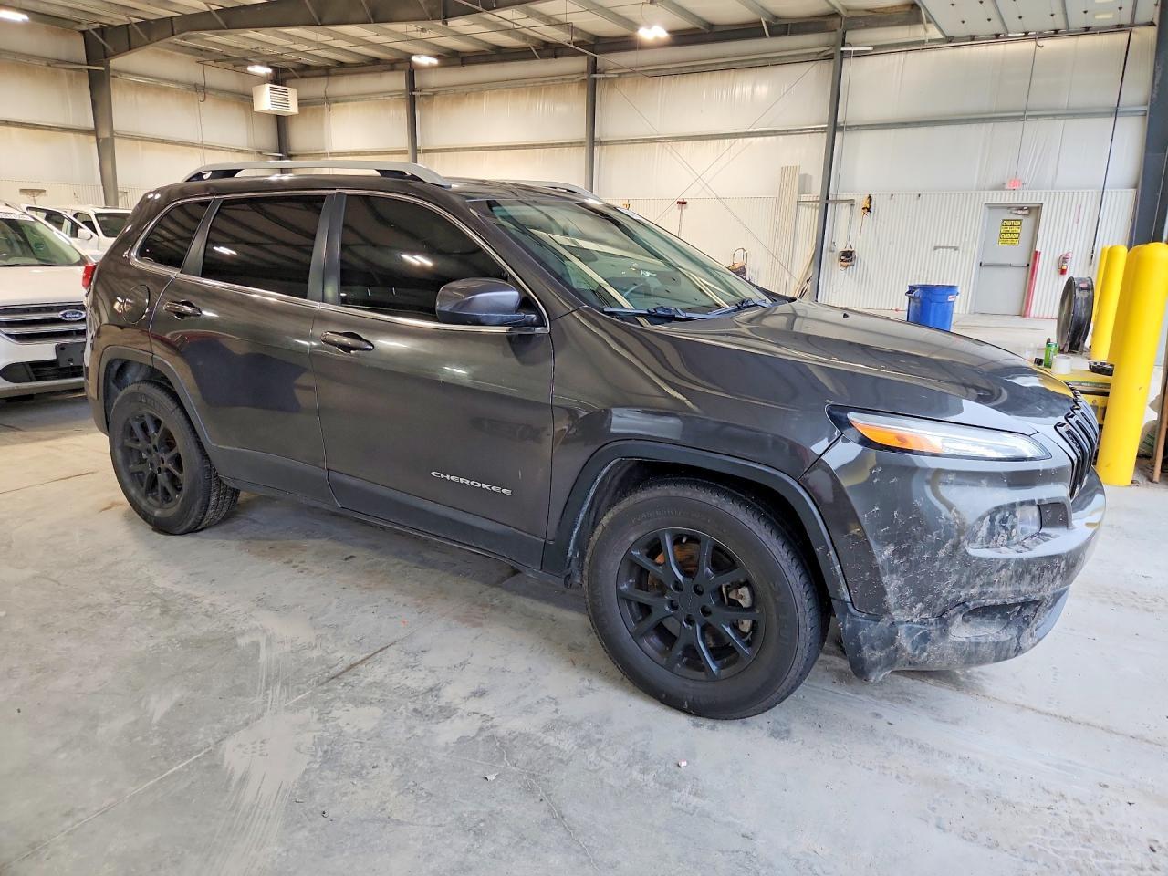2015 Jeep Cherokee Latitude - zdjęcie 4