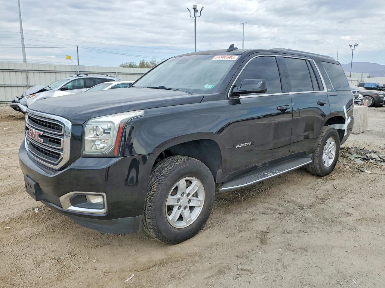 2016 GMC Yukon Slt - zdjęcie główne