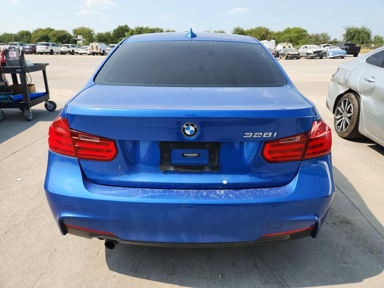 2013 BMW 328 I - zdjęcie 6