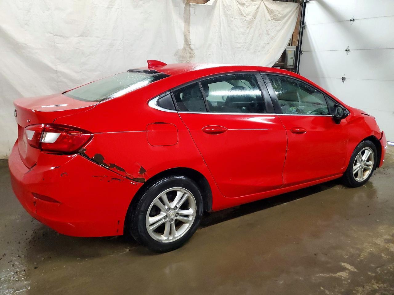 2018 Chevrolet Cruze Lt - zdjęcie 3