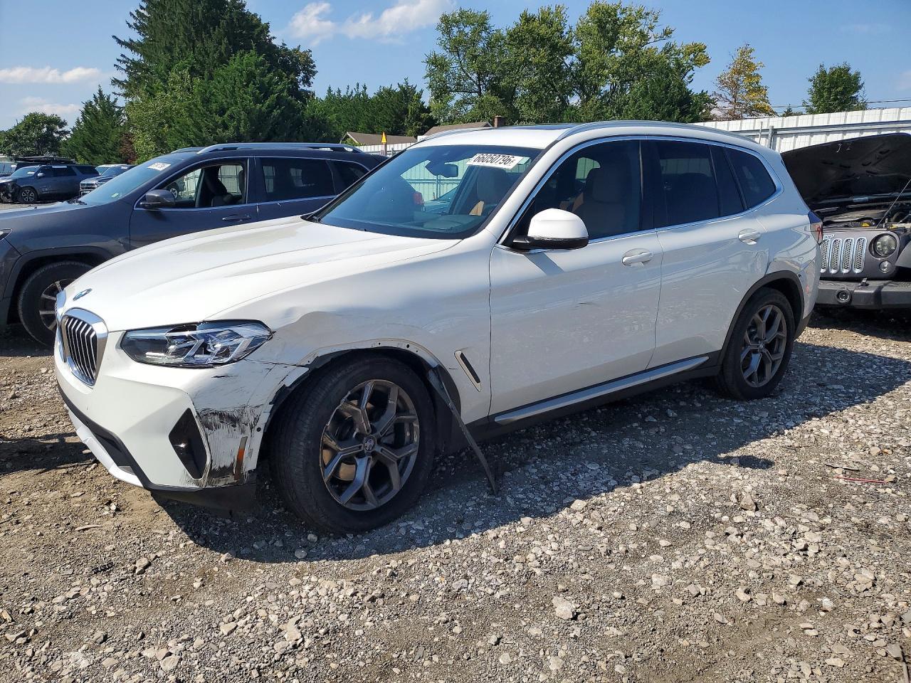 2022 BMW X3 xDrive30I - zdjęcie główne