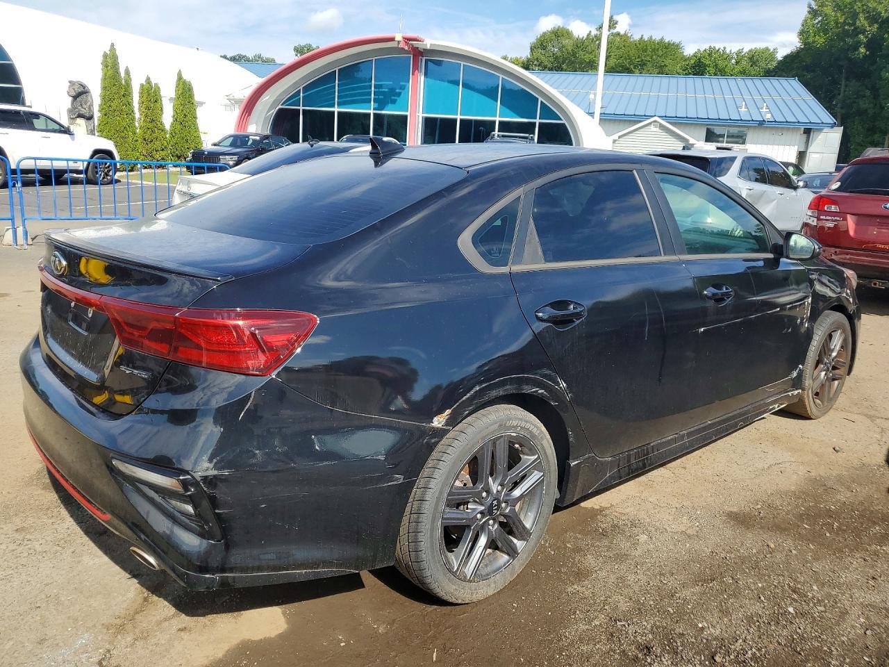 2021 Kia Forte Gt Line - zdjęcie 3