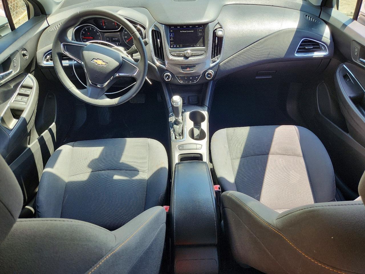 2019 Chevrolet Cruze Ls - zdjęcie 8